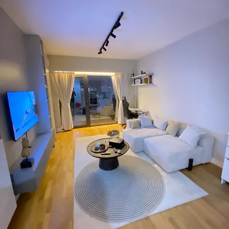 Luxury - The Address, Ps5, Parking, Workstation