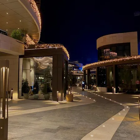 Luxury - The Address, Ps5, Parking, Workstation