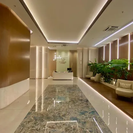 Luxury - The Address, Ps5, Parking, Workstation شقة