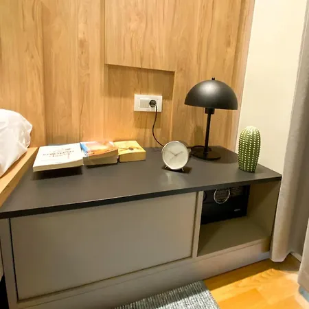 Luxury - The Address, Ps5, Parking, Workstation *